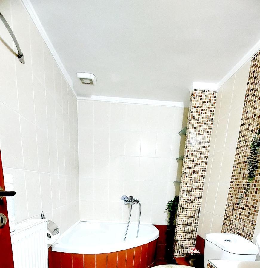 "Home Sweet Home" 3 Bedrooms Big House 110M Free Indoor Parking! Thessaloniki Exterior foto
